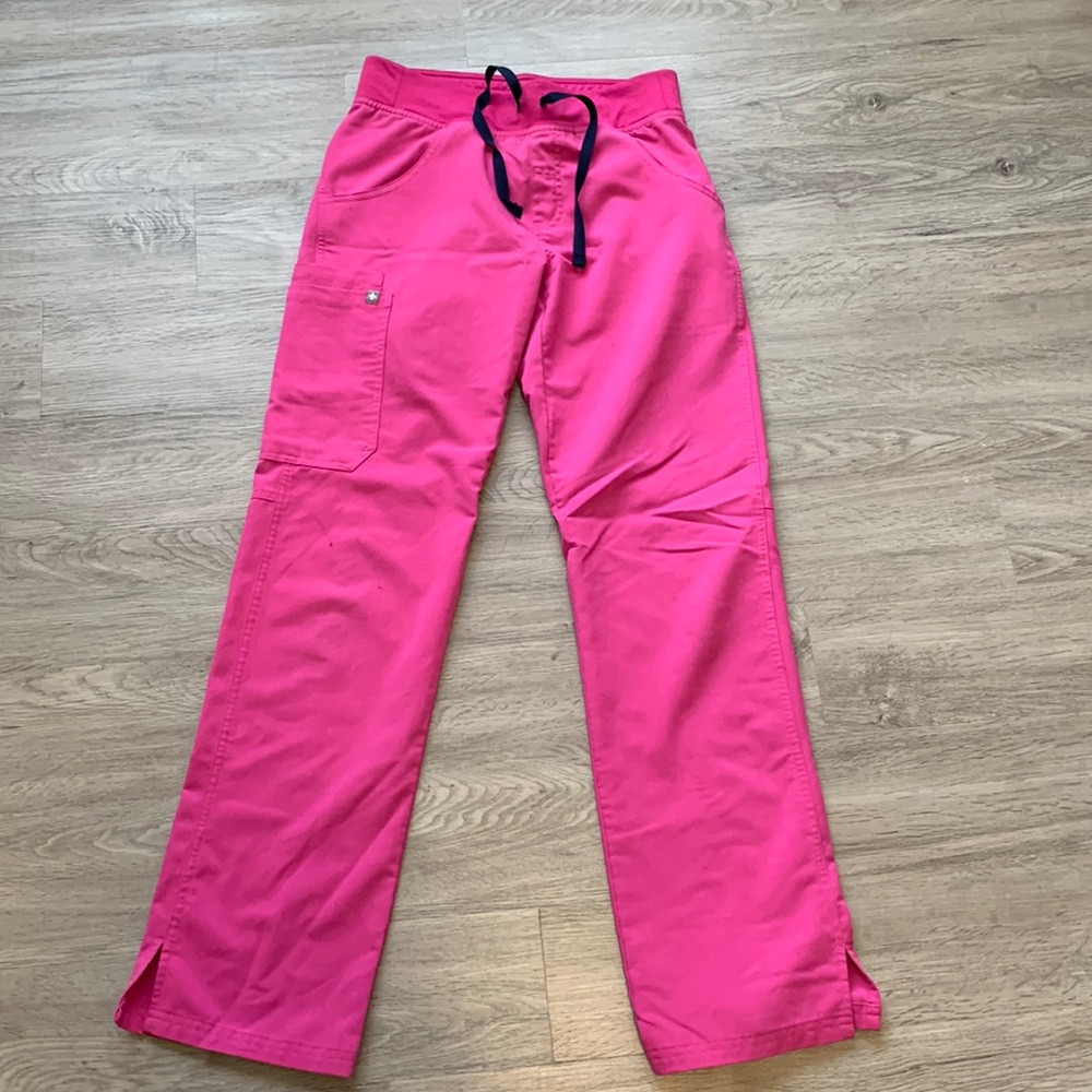 FIGS Kade Cargo Scrub Pant